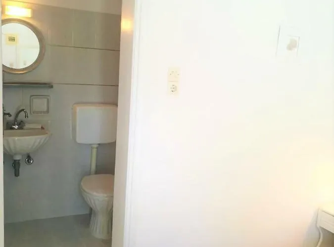 Andreas And Petrinela شقة Triovasálos